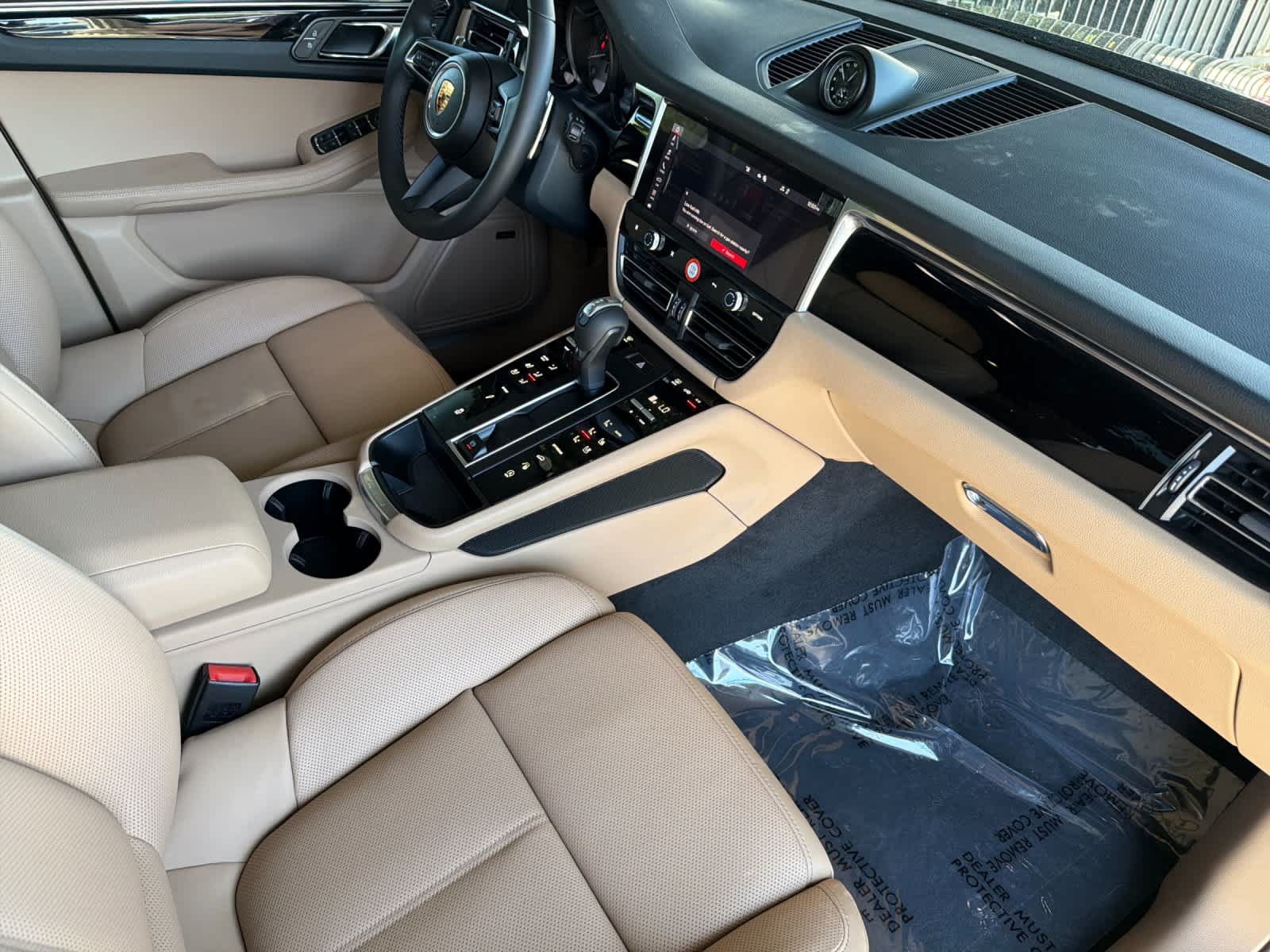 New 2026 Porsche Macan S AWD/4WD image 17