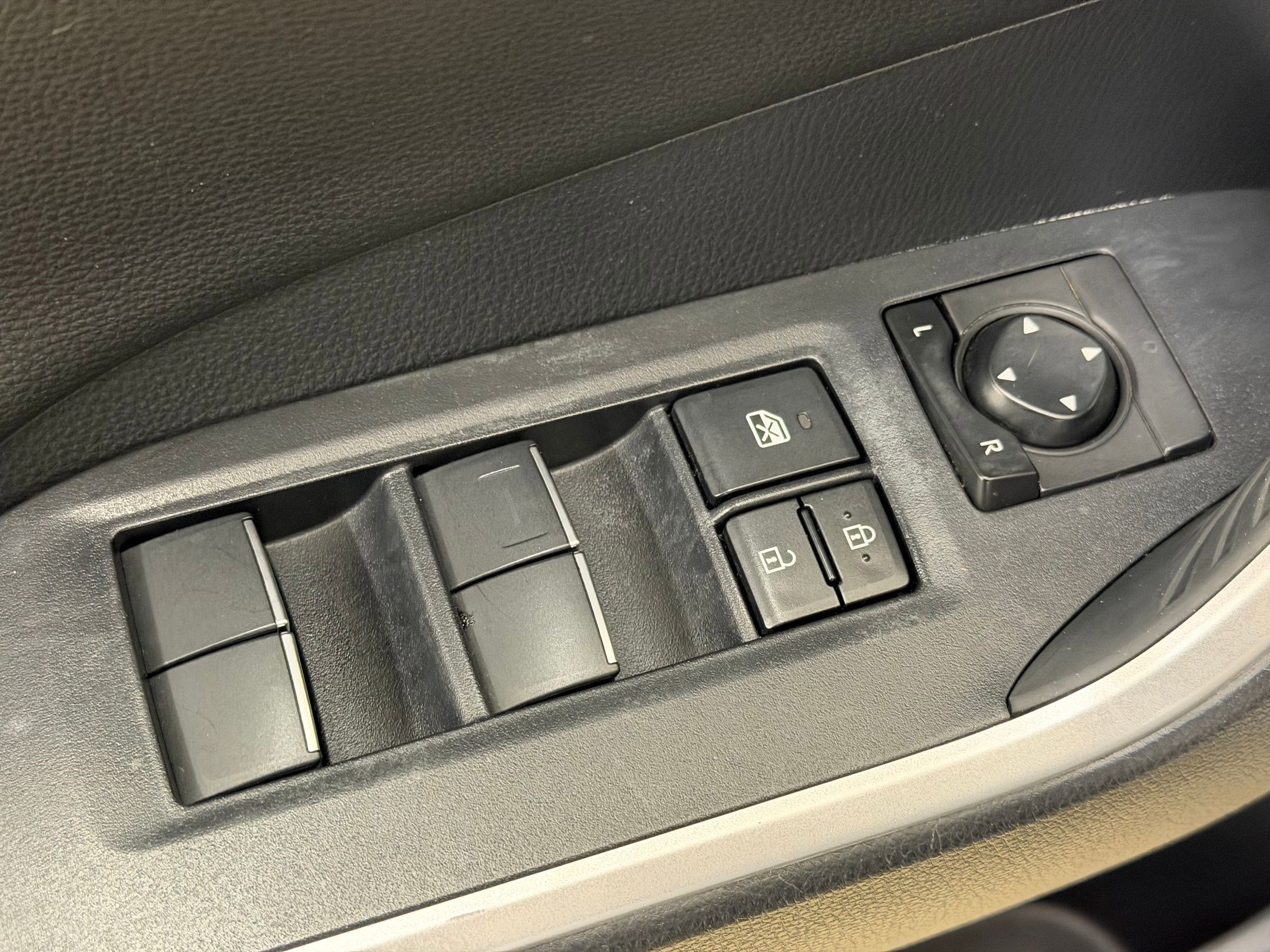 Used 2019 Toyota RAV4 XSE w/ Carpet Mat Package image 22