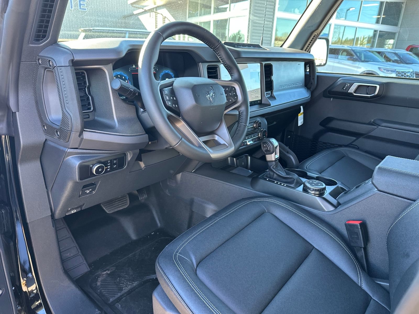 New 2025 Ford Bronco Big Bend w/ Black Diamond Package image 9