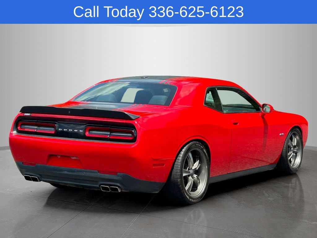 Used 2016 Dodge Challenger R/T RWD image 6