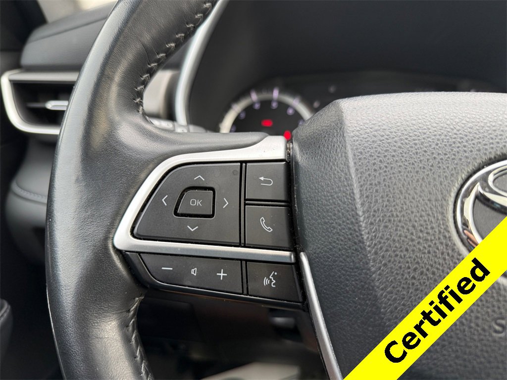 Used 2024 Toyota Highlander XLE image 22