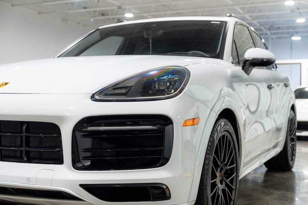 Used 2021 Porsche Cayenne GTS AWD/4WD image 16