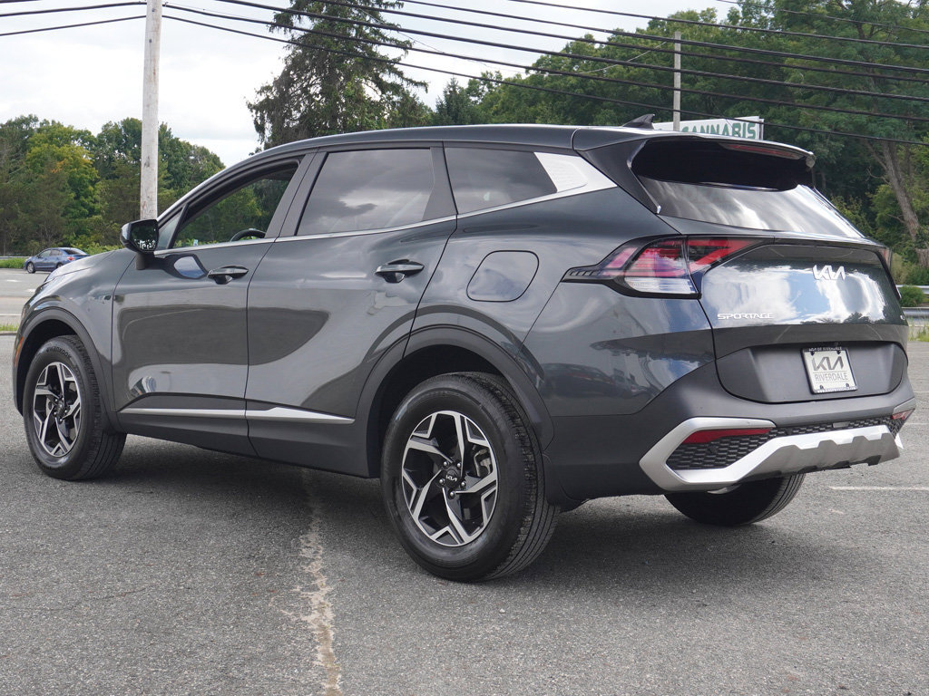 Used 2024 Kia Sportage LX AWD/4WD image 8