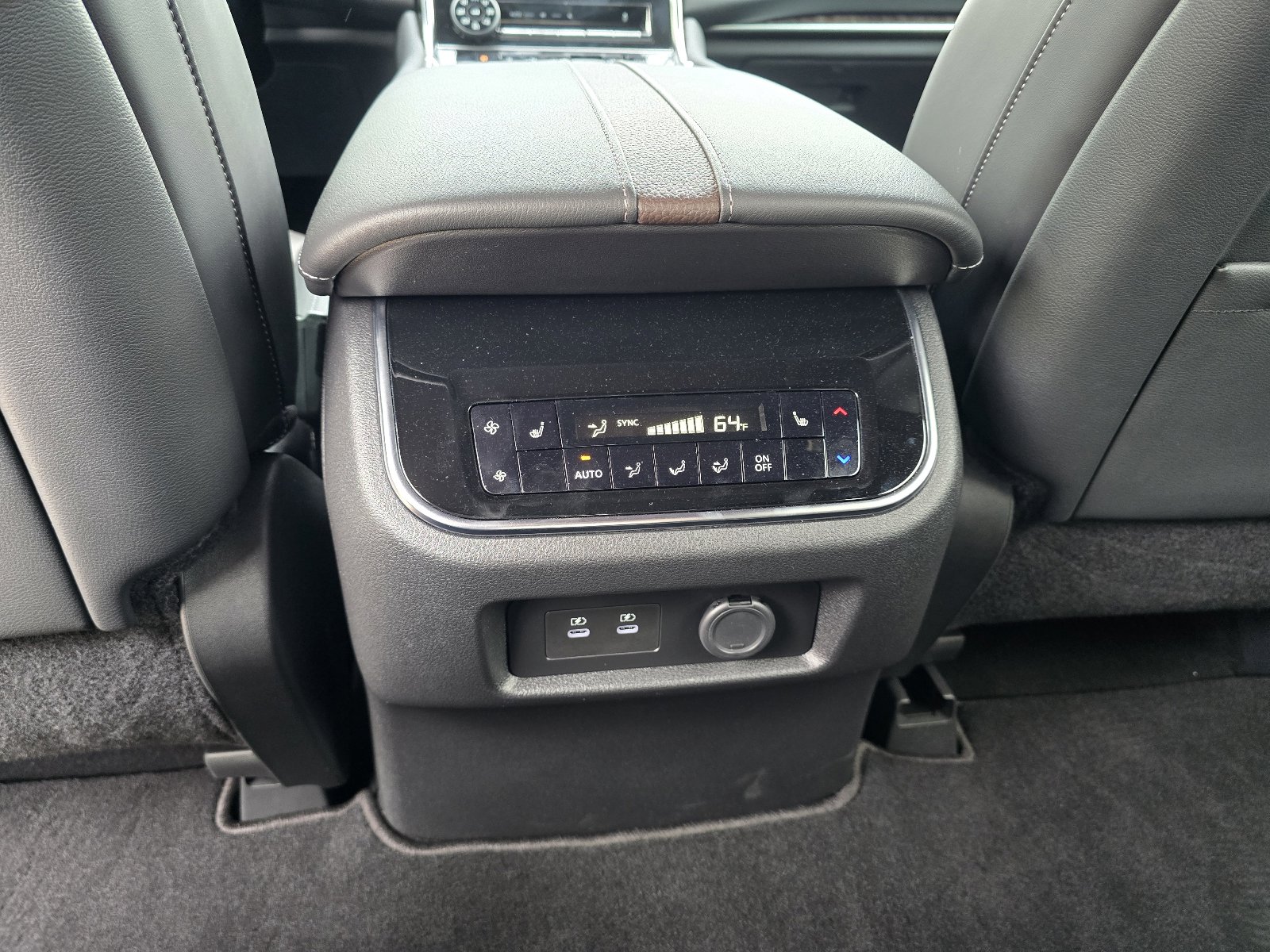 New 2025 Nissan Armada Platinum Reserve AWD/4WD image 24