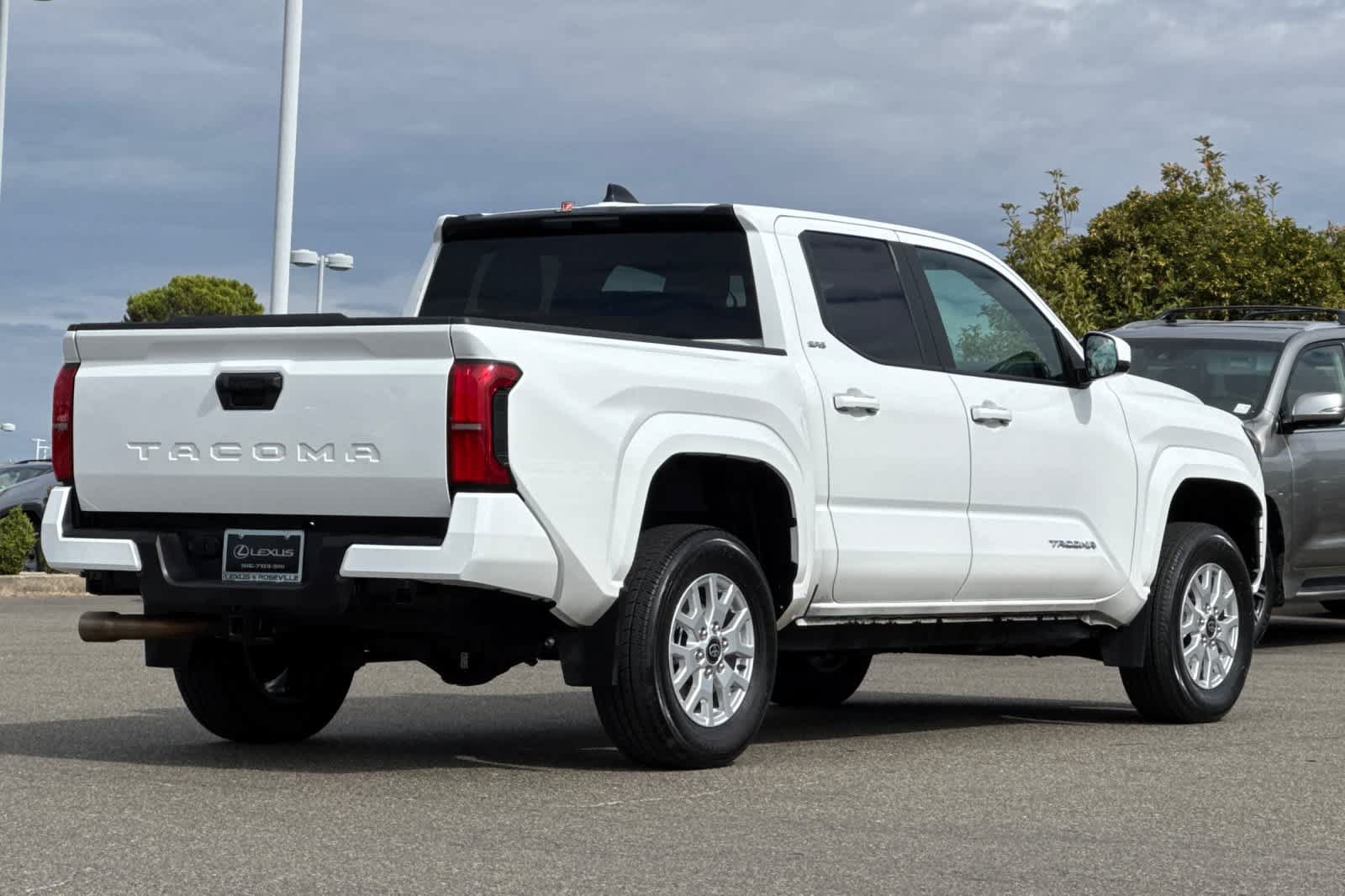 Used 2024 Toyota Tacoma SR5 RWD image 2