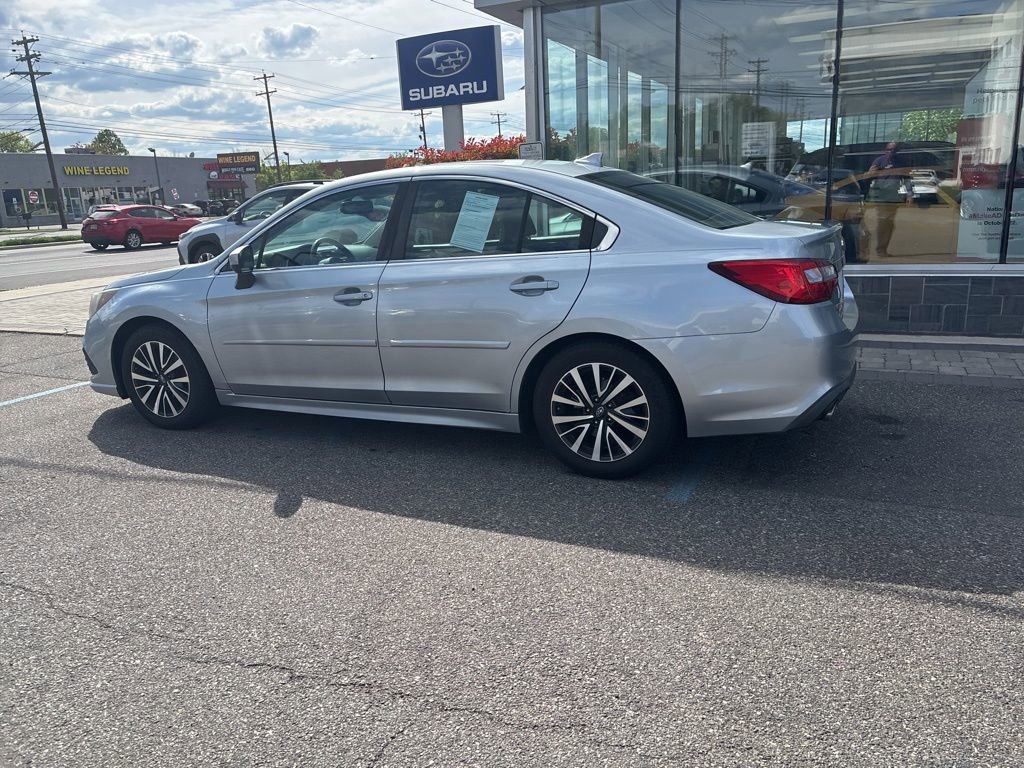 Used 2018 Subaru Legacy 2.5i Premium w/ Moonroof Package AWD/4WD image 6