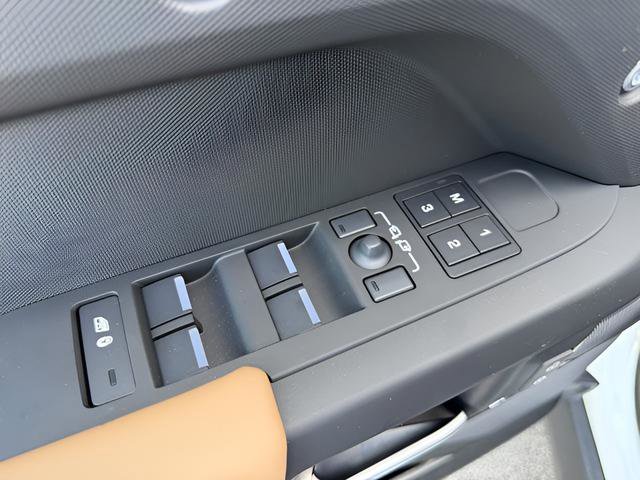 New 2026 Land Rover Defender 110 S AWD/4WD image 12