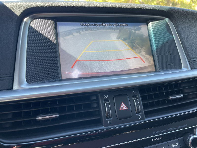 Used 2019 Kia Optima SX image 17