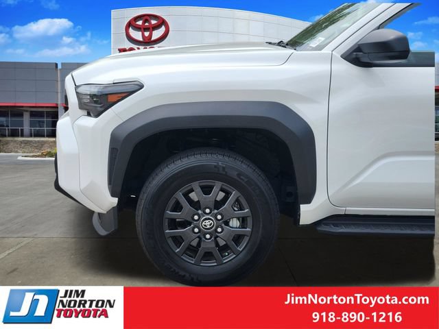 Used 2025 Toyota 4Runner SR5 AWD/4WD image 8