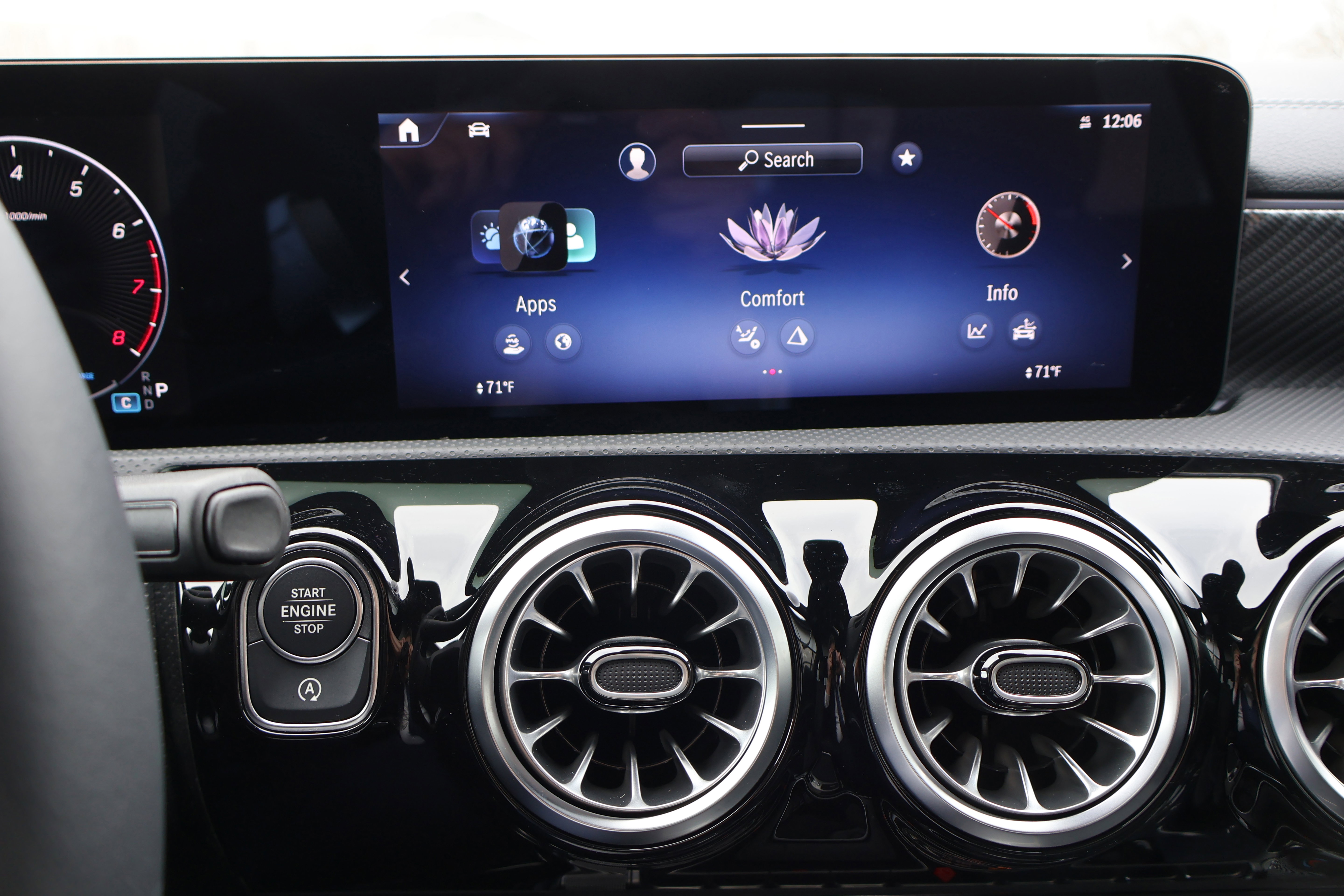 Certified 2024 Mercedes-Benz CLA 250 4MATIC image 36