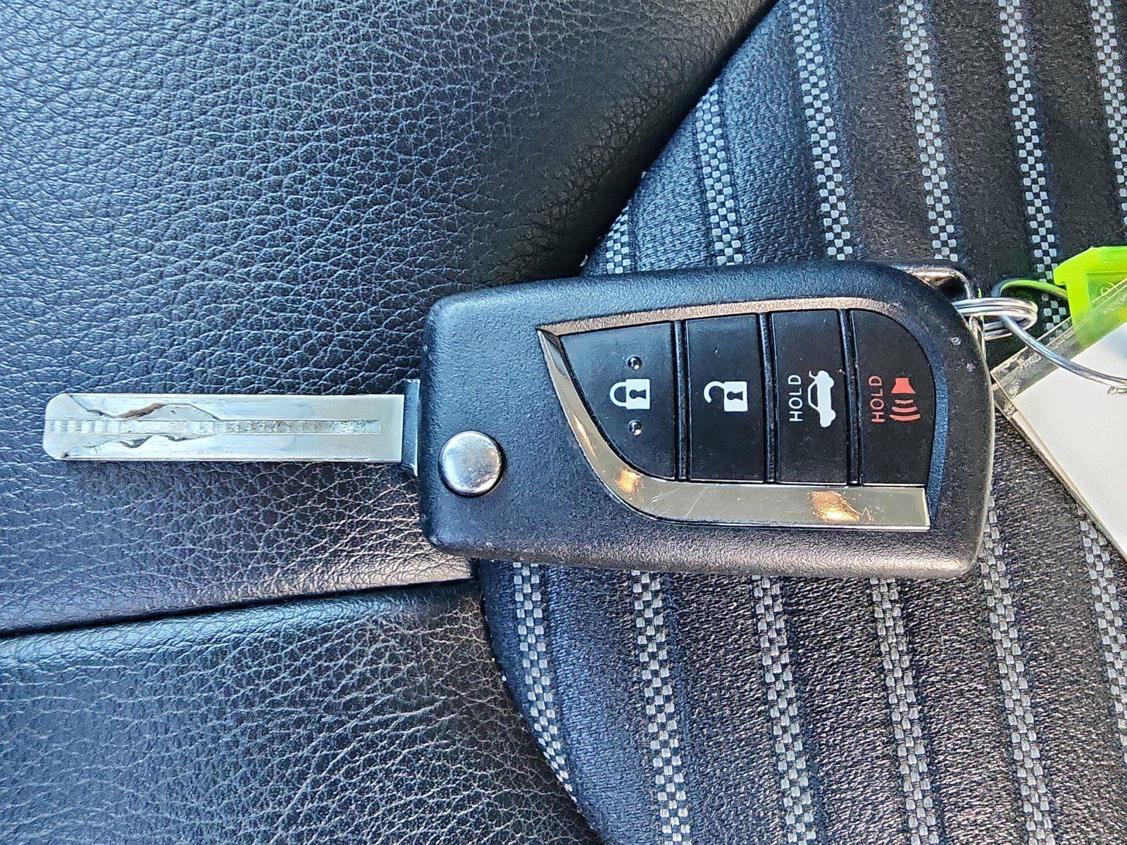 Used 2023 Toyota Camry SE image 26