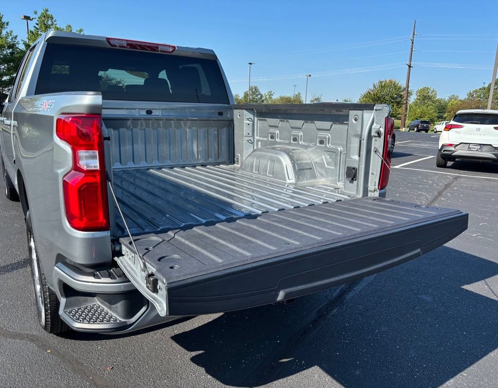 Used 2026 Chevrolet Silverado 1500 RST AWD/4WD image 18