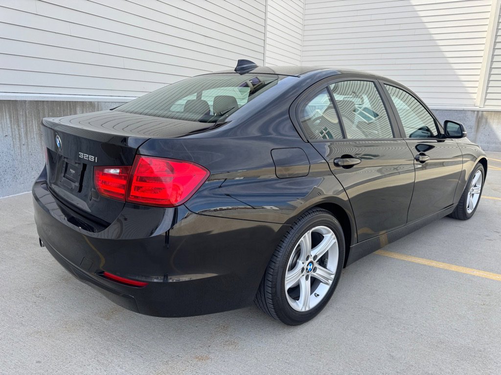 Used 2015 BMW 328i Sedan image 3