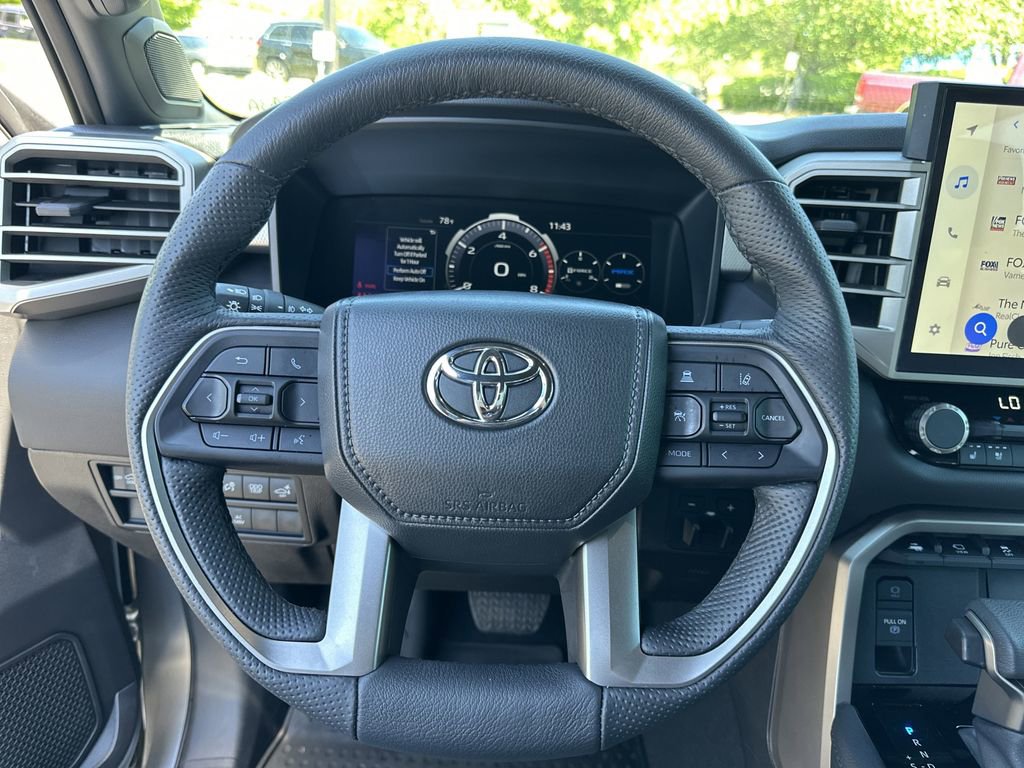 Used 2025 Toyota Tundra Limited AWD/4WD image 12
