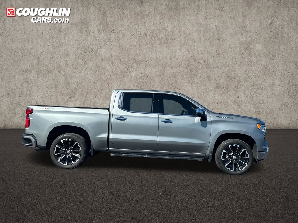 Used 2025 Chevrolet Silverado 1500 LTZ w/ LTZ Premium Package AWD/4WD image 3