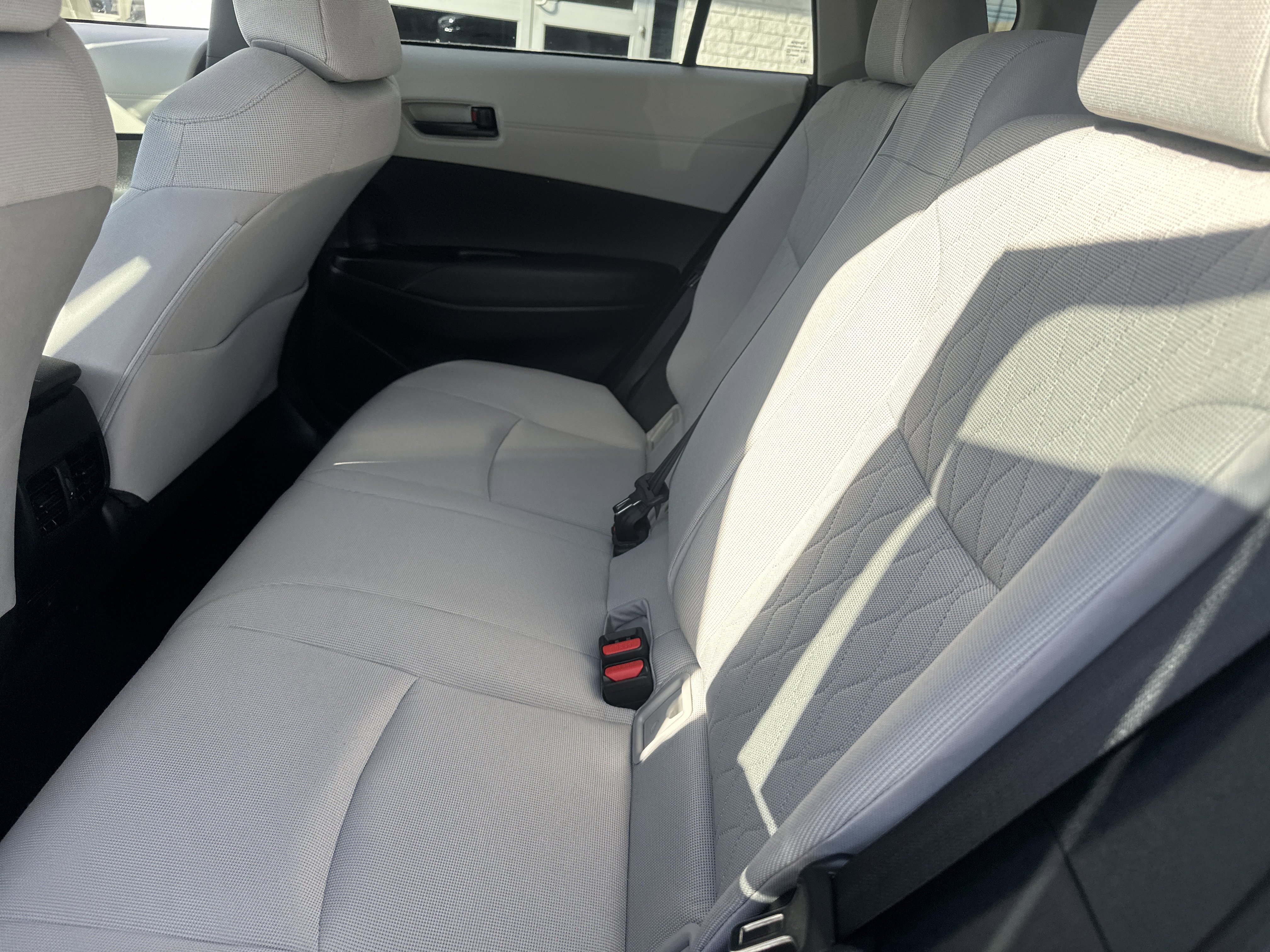 Used 2022 Toyota Corolla Cross LE image 12