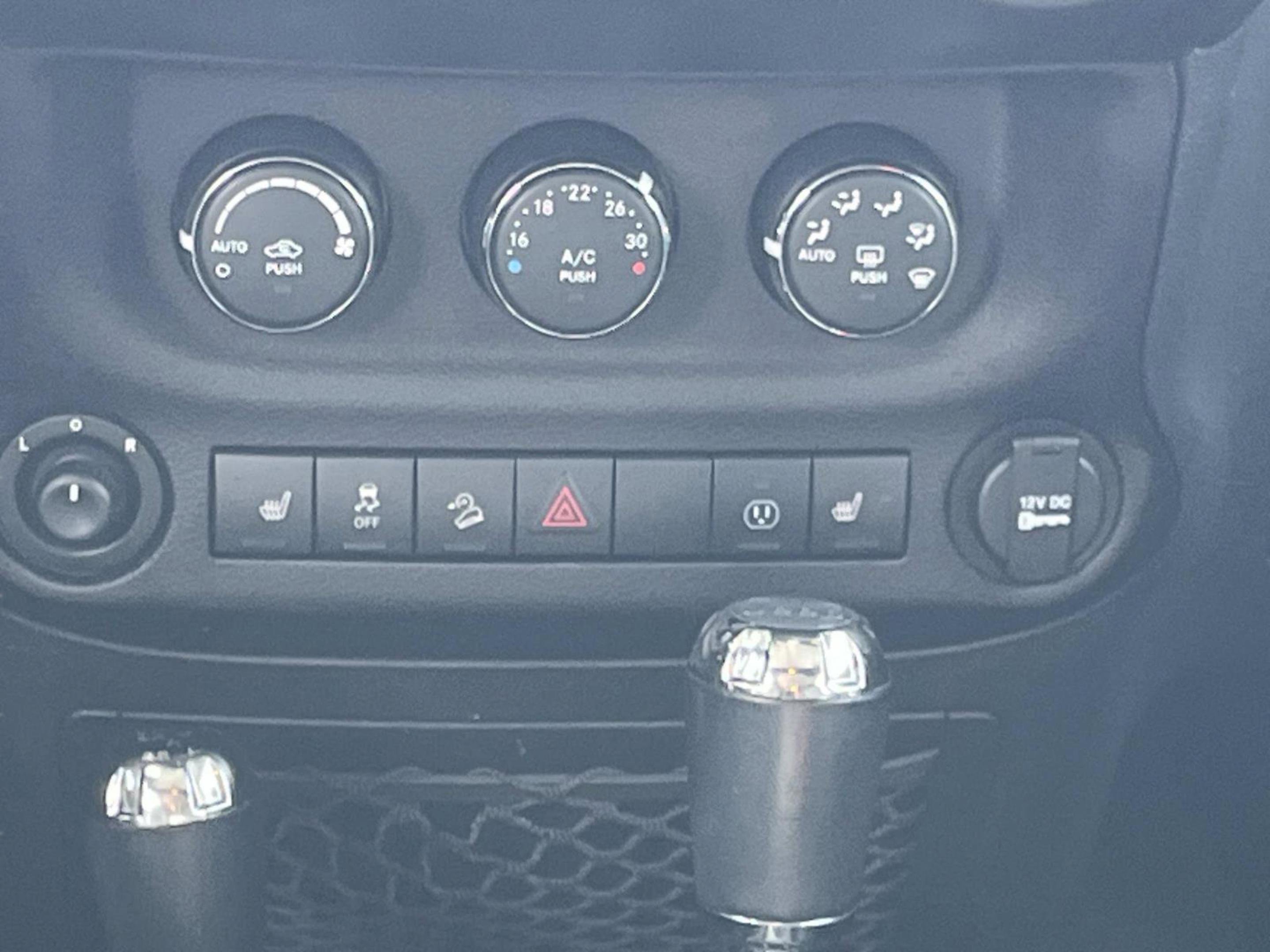 Used 2018 Jeep Wrangler Unlimited Sahara w/ Dual Top Group image 17