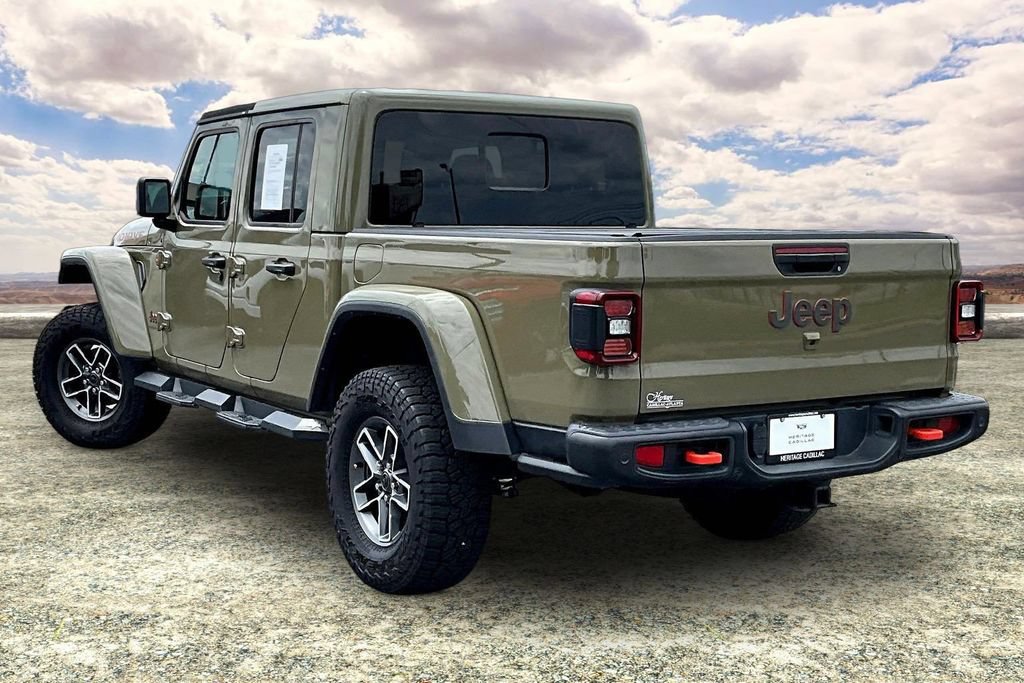 Used 2025 Jeep Gladiator Mojave AWD/4WD image 4