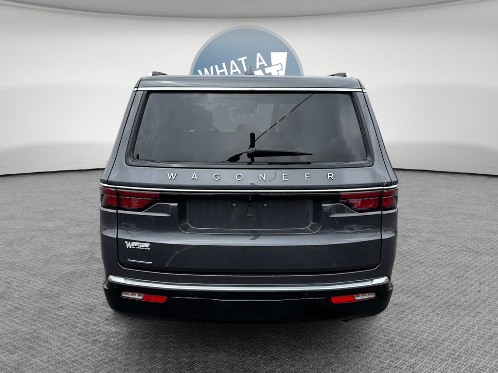 Used 2023 Jeep Wagoneer 4WD image 5