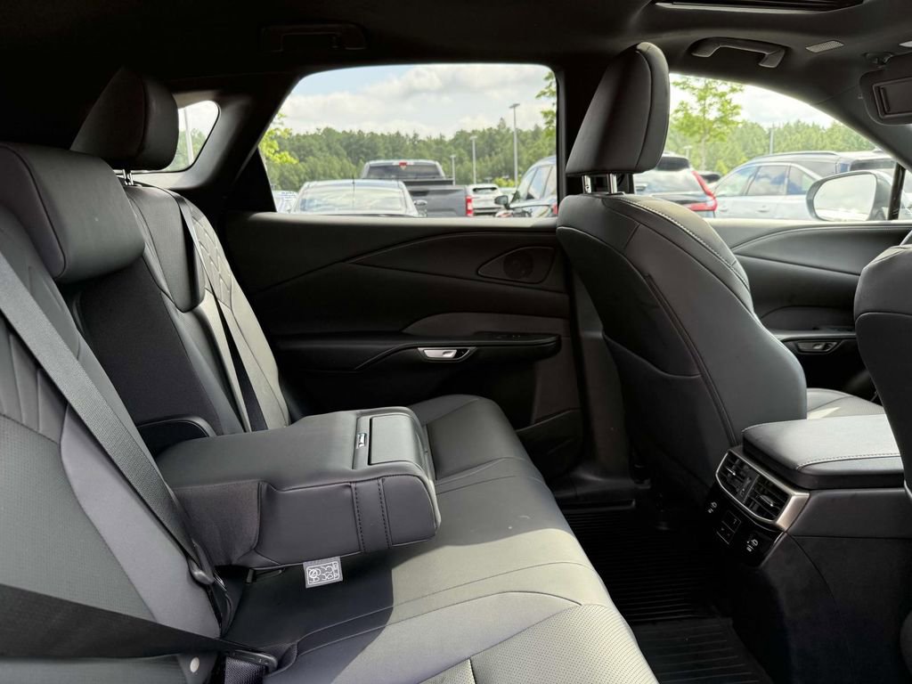 Used 2023 Lexus RX 350 Premium image 17