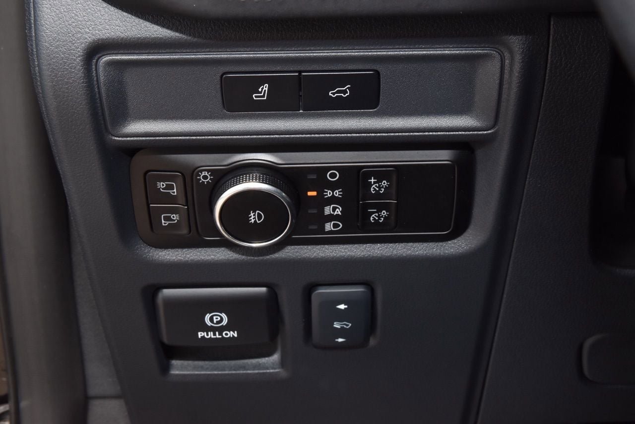 Used 2024 Ford Expedition Max Platinum AWD/4WD image 30