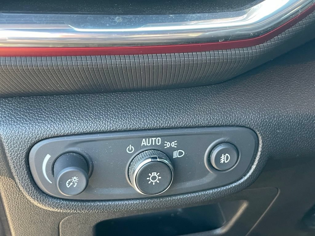 Used 2023 Chevrolet TrailBlazer RS FWD image 7