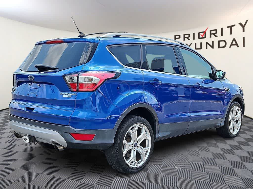Used 2018 Ford Escape Titanium w/ Ford Safe & Smart Package AWD/4WD image 4
