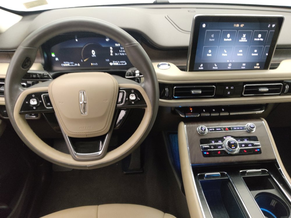 Used 2020 Lincoln Aviator Reserve image 22