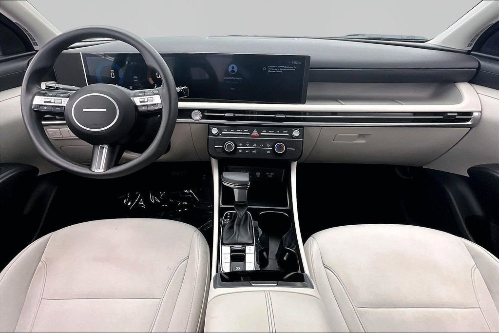 Used 2025 Hyundai Tucson SE image 16