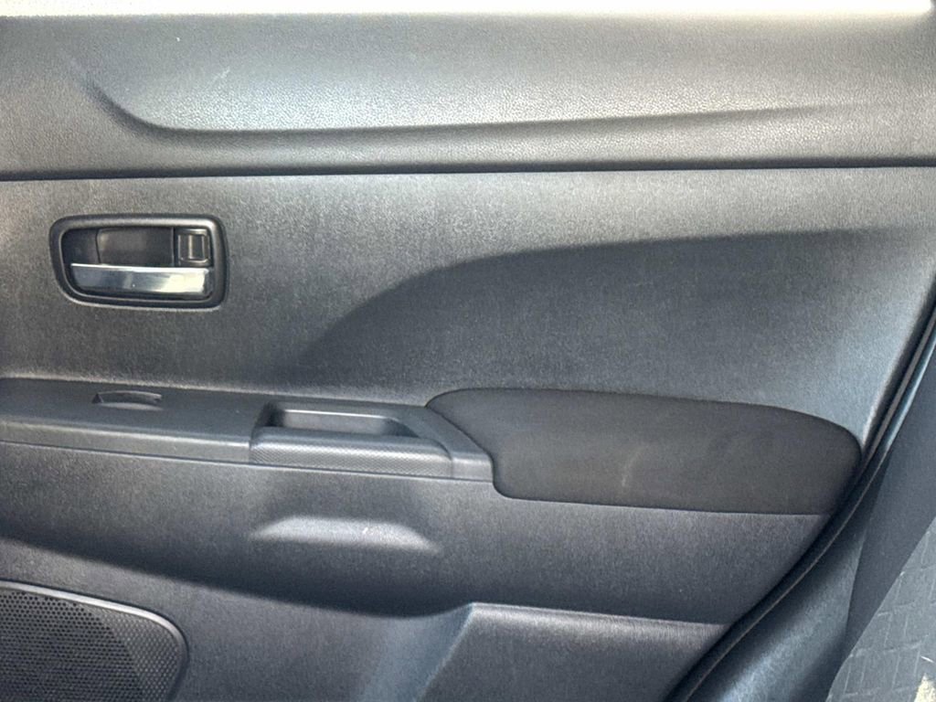 Used 2021 Mitsubishi Outlander Sport 2.0 ES image 15