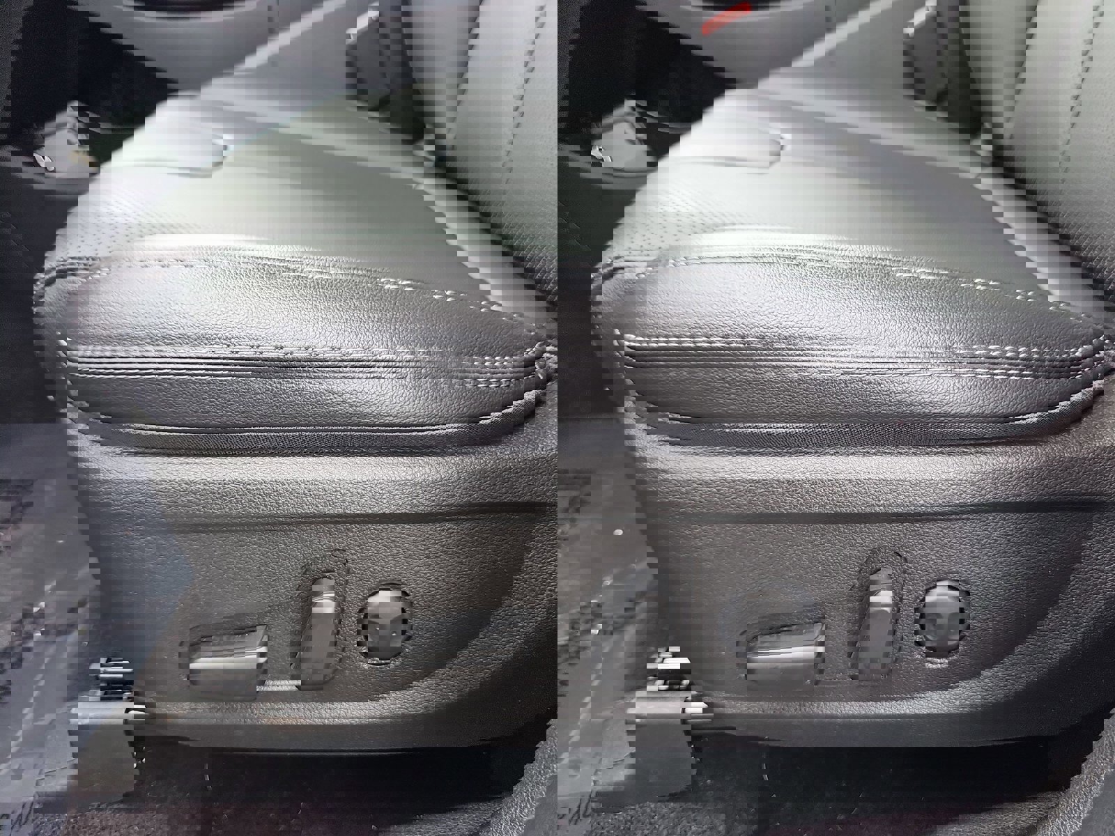 Used 2023 Hyundai Santa Fe XRT image 30