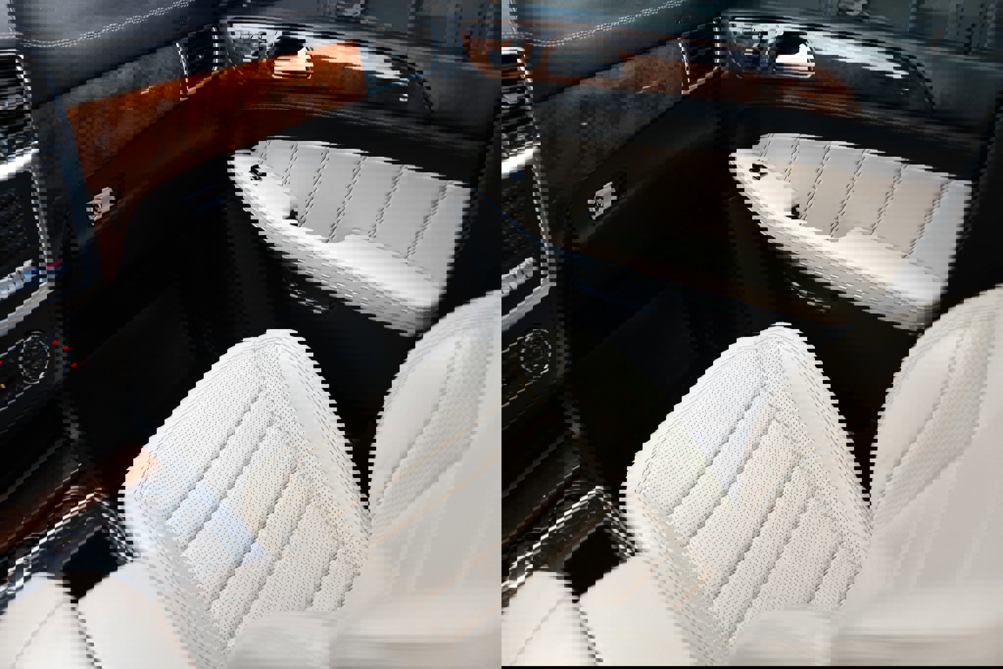 Used 2015 Mercedes-Benz GL 63 AMG 4MATIC image 28