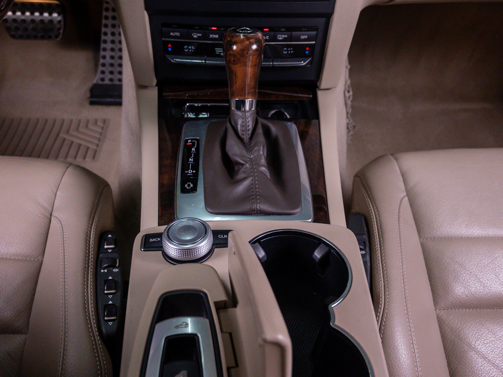 Used 2011 Mercedes-Benz E 350 Cabriolet image 28
