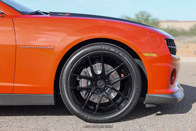 Used 2010 Chevrolet Camaro SS RWD image 11
