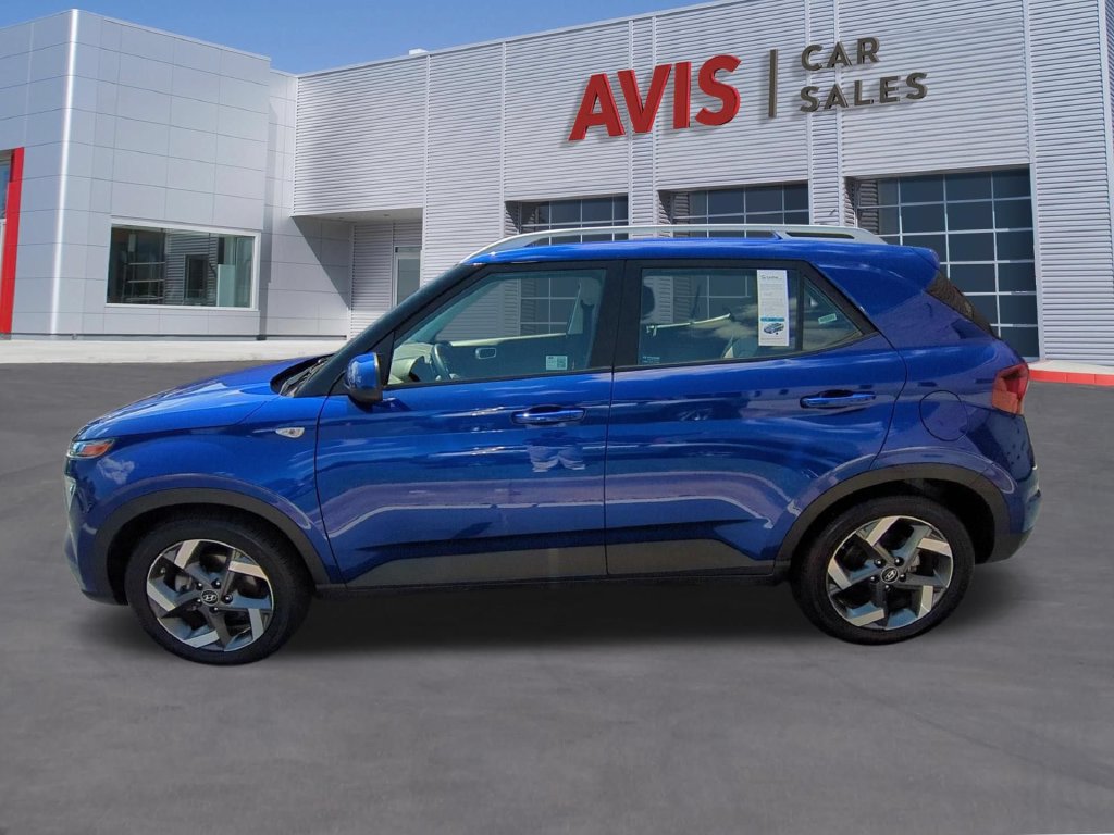Used 2025 Hyundai Venue SEL FWD image 10