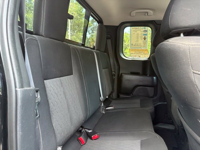 Used 2018 Nissan Titan SV AWD/4WD image 30