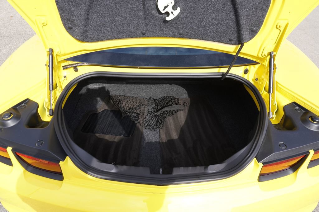 Used 2010 Chevrolet Camaro SS w/ LPO, Ground Effects Package image 31