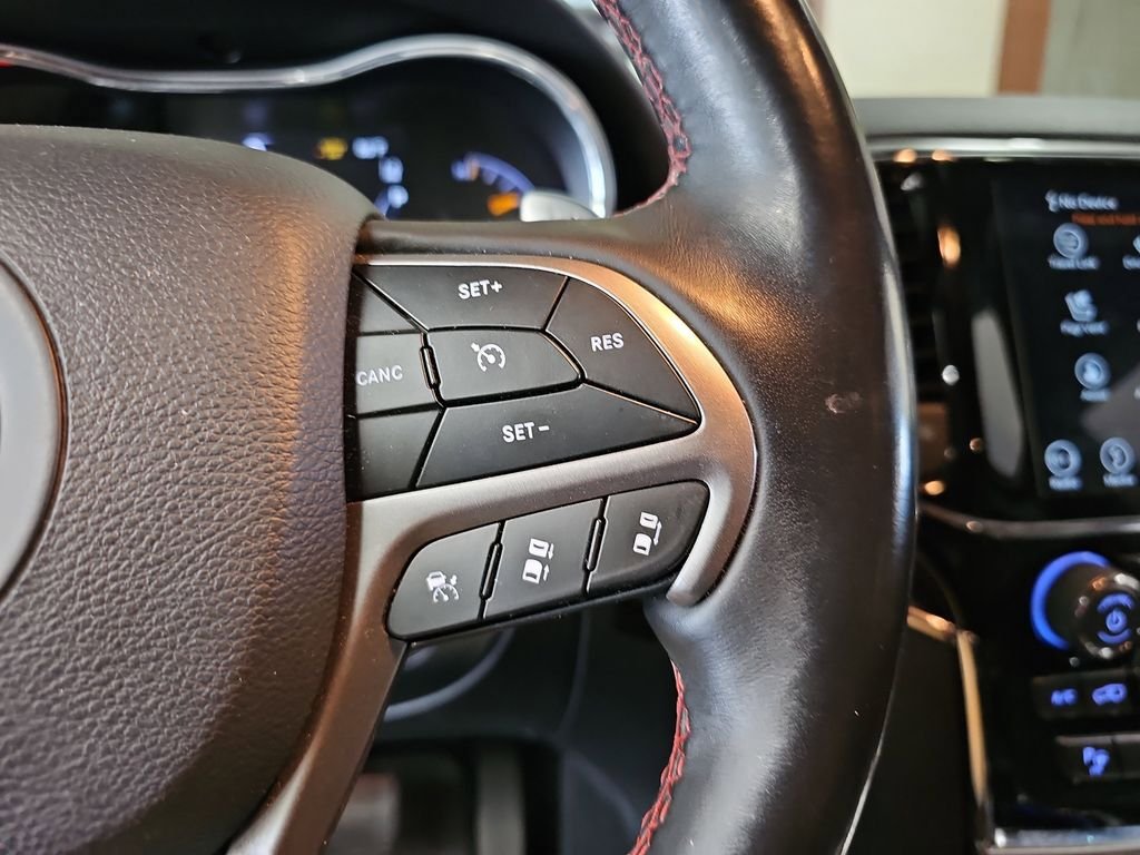 Used 2019 Jeep Grand Cherokee Trailhawk AWD/4WD image 21