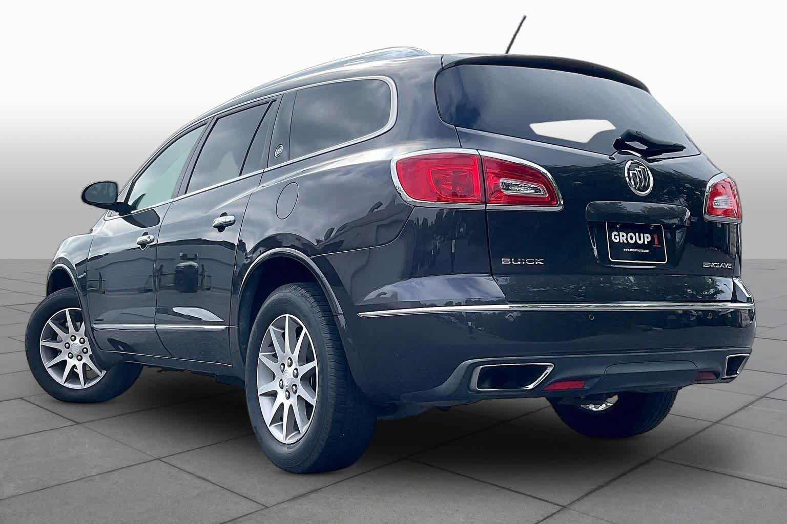 Used 2015 Buick Enclave Leather FWD image 10
