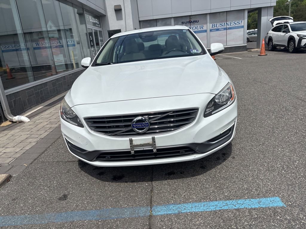 Used 2017 Volvo S60 T5 Inscription FWD image 4