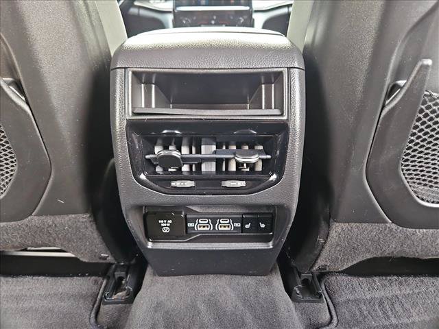 Used 2022 Jeep Grand Cherokee Limited AWD/4WD image 17