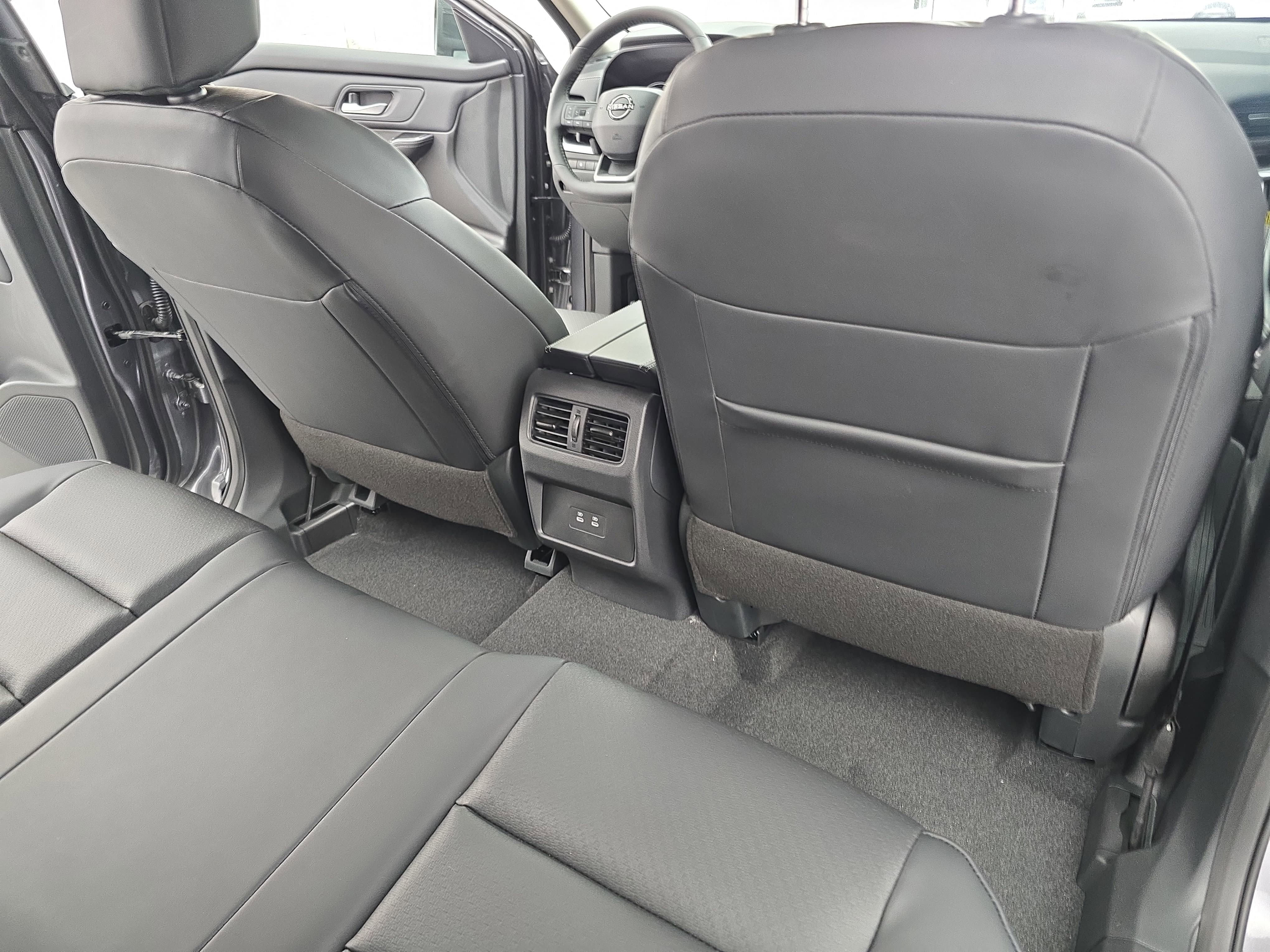 New 2026 Nissan Rogue SV FWD image 11