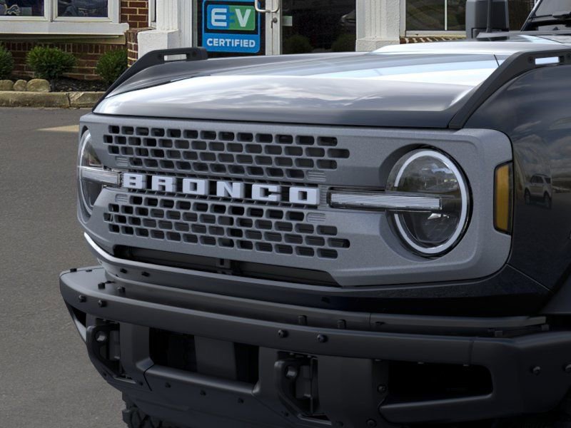 New 2025 Ford Bronco Badlands w/ Sasquatch Package AWD/4WD image 22