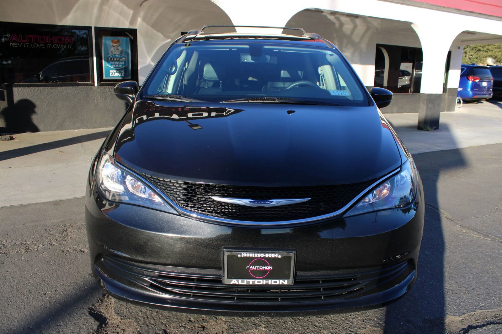 Used 2020 Chrysler Voyager Lxi image 28