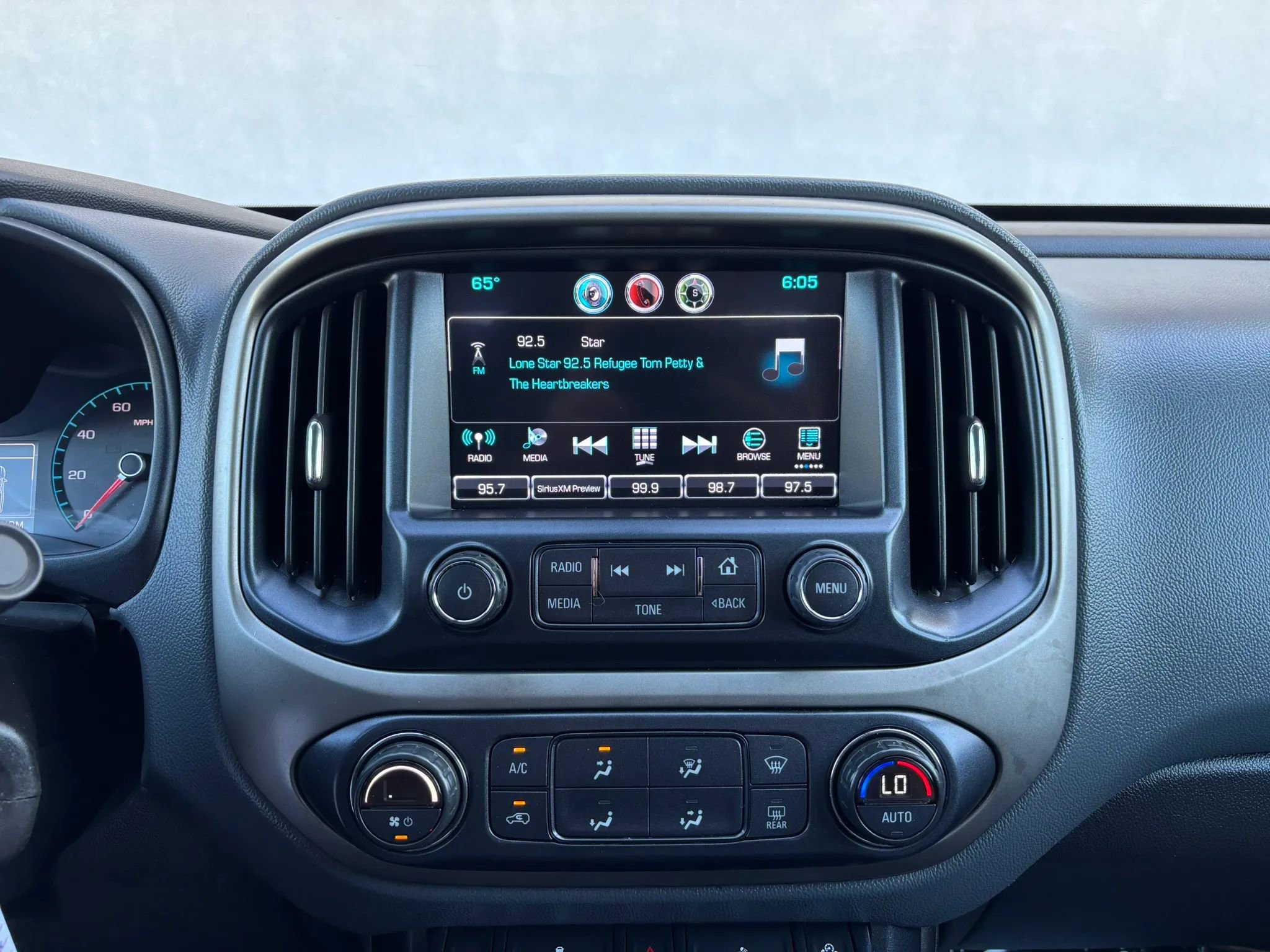 Used 2016 Chevrolet Colorado Z71 image 29