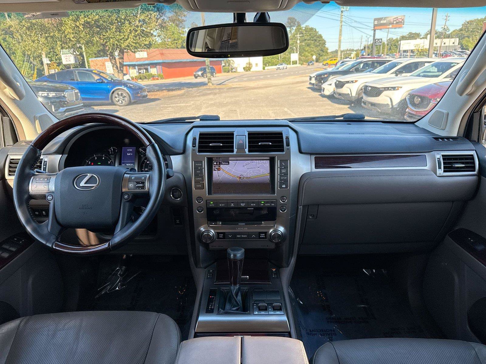 Used 2019 Lexus GX 460 Premium AWD/4WD image 2