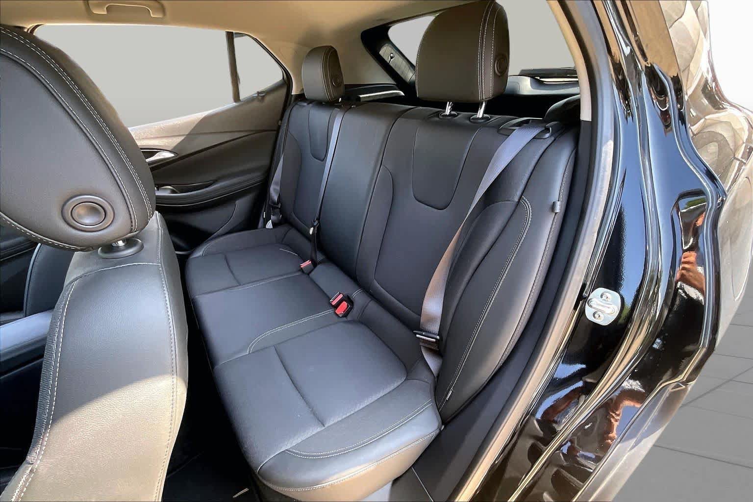 Used 2025 Buick Encore GX Preferred AWD/4WD image 20