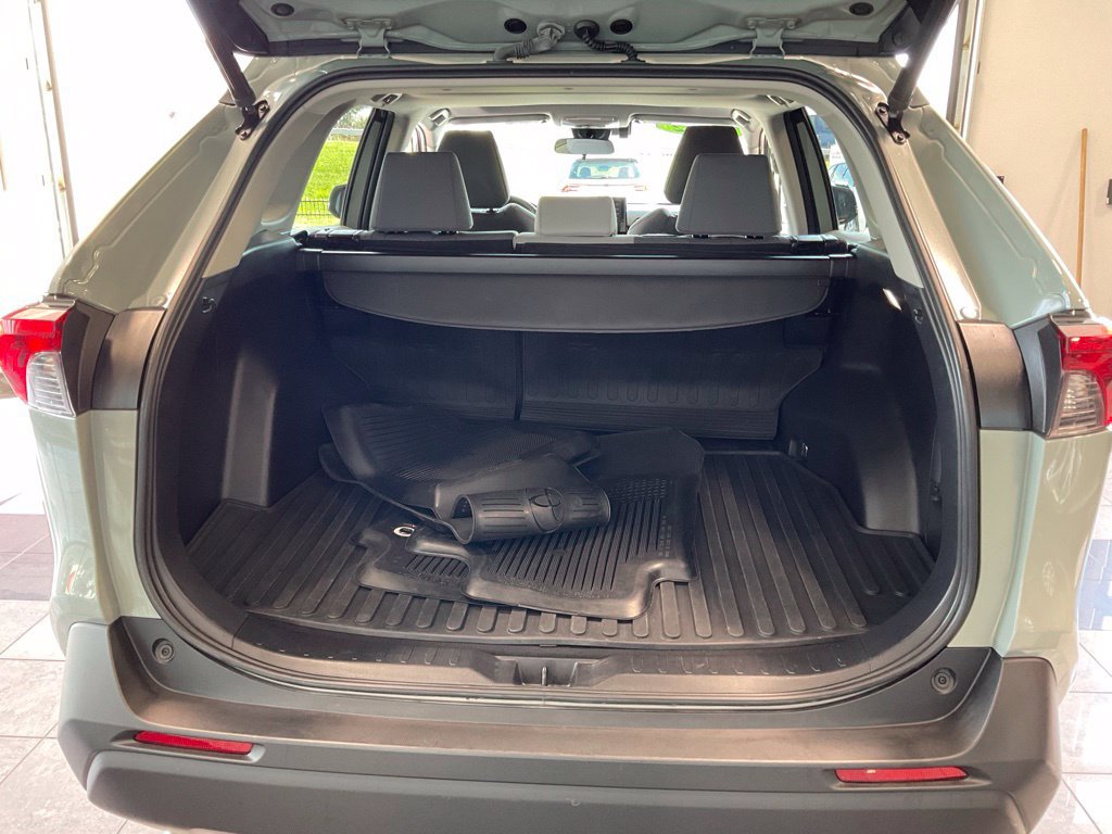 Certified 2022 Toyota RAV4 XLE AWD/4WD image 22