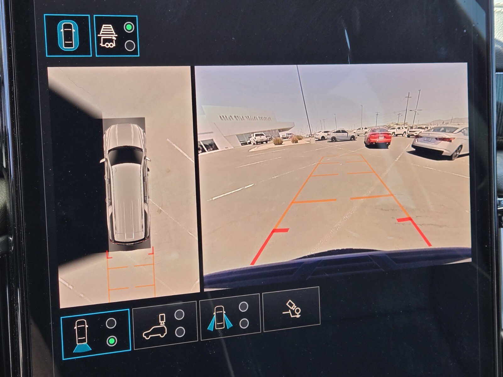 New 2025 GMC Yukon XL Elevation image 13