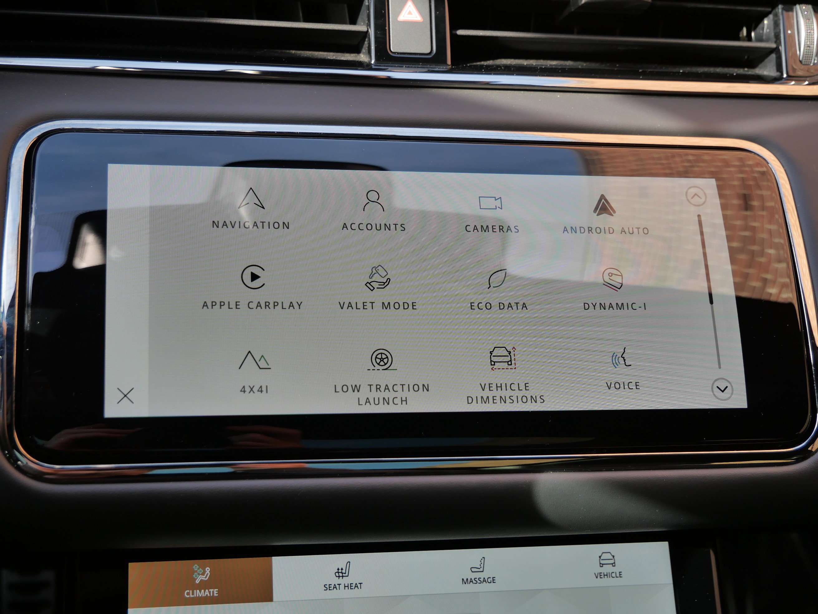 Used 2021 Land Rover Range Rover Evoque R-Dynamic HSE image 21